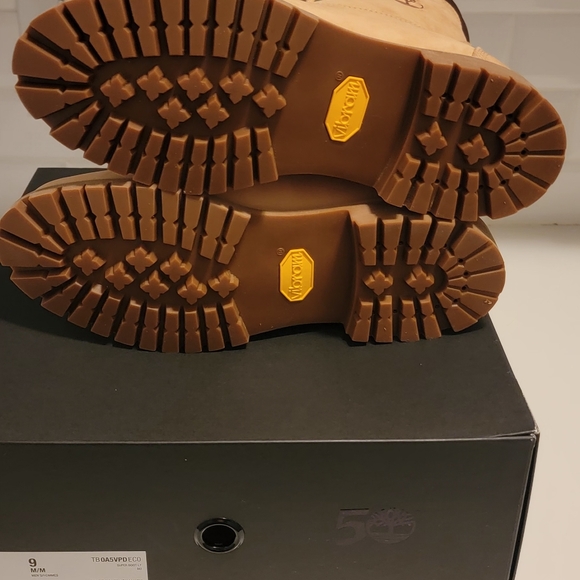 Timberland "50th Anniversary 40 Below"  Boots - Picture 6 of 7